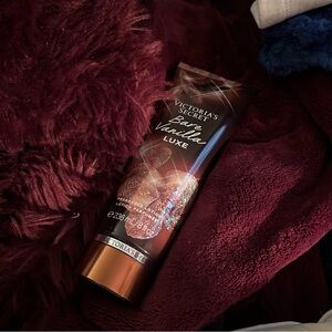 Victoria's Secret Bare Vanilla Luxe